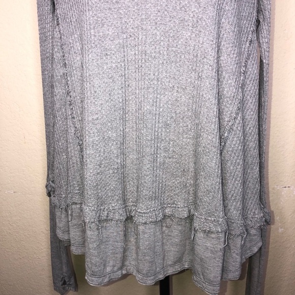 Free People We the Free Oversized Light Grey Waffle Knit Long Sleeve Top Size XS - Picture 4 of 9